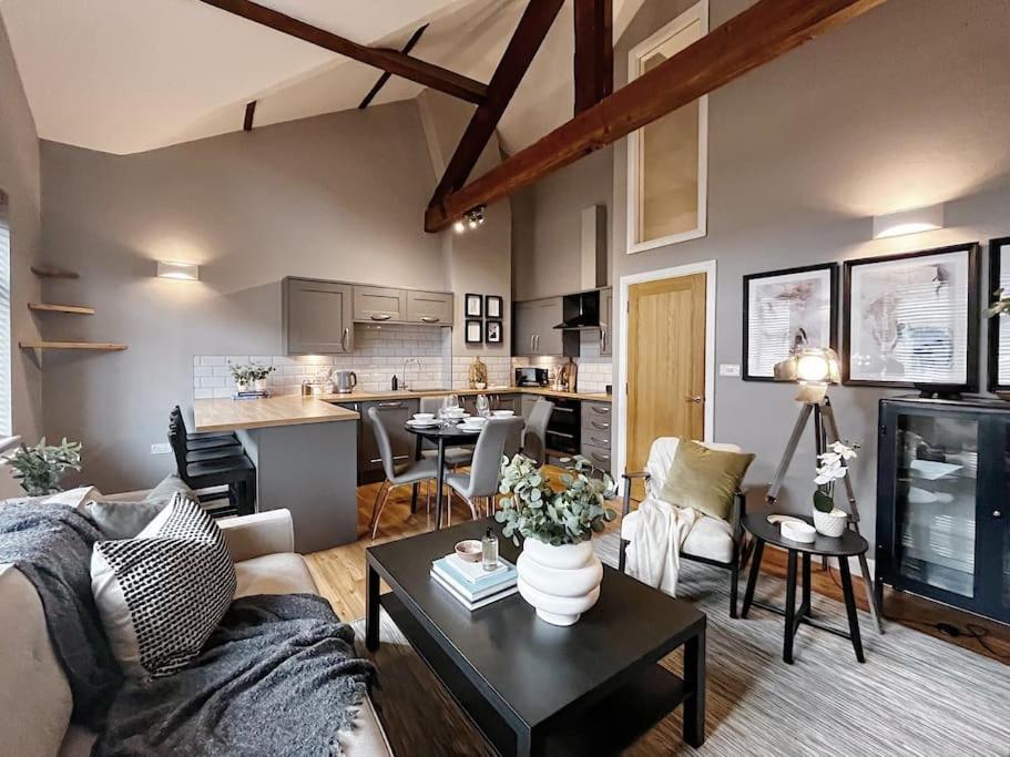 Cosy 2 Bedroom Apartment Todmorden Exterior foto
