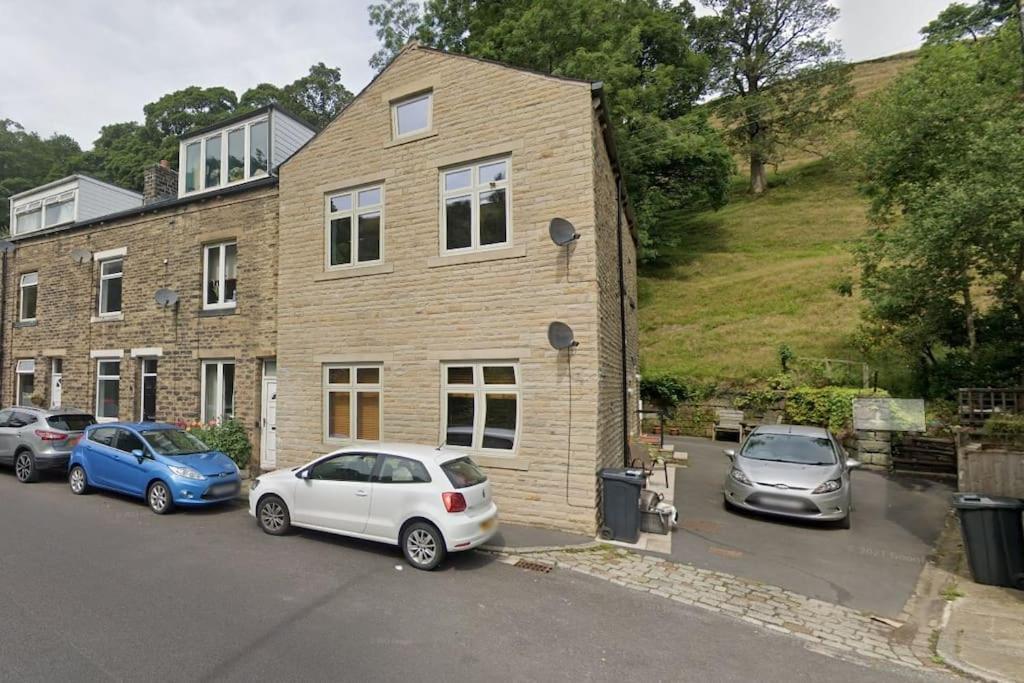Cosy 2 Bedroom Apartment Todmorden Exterior foto