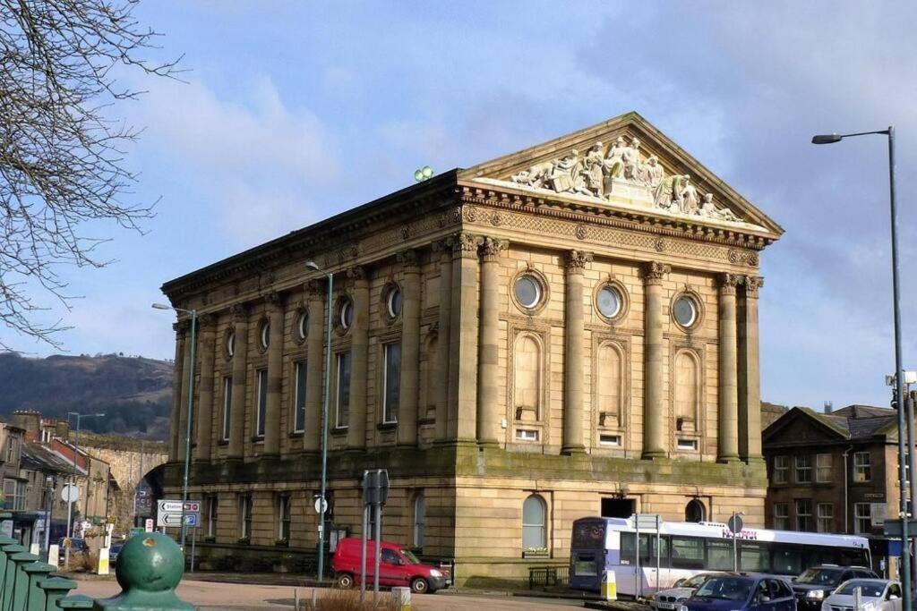 Cosy 2 Bedroom Apartment Todmorden Exterior foto
